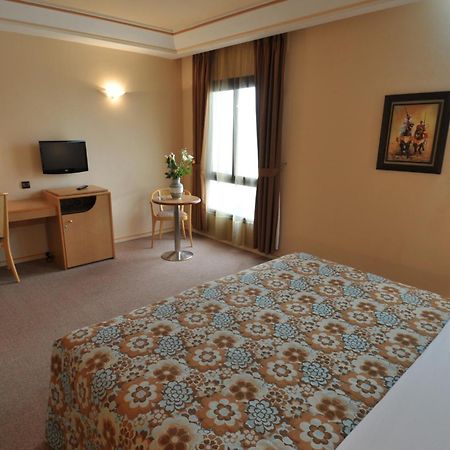 Hotel Wassim Fez Exterior photo