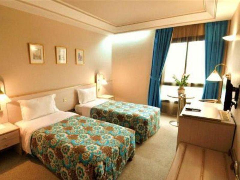 Hotel Wassim Fez Exterior photo