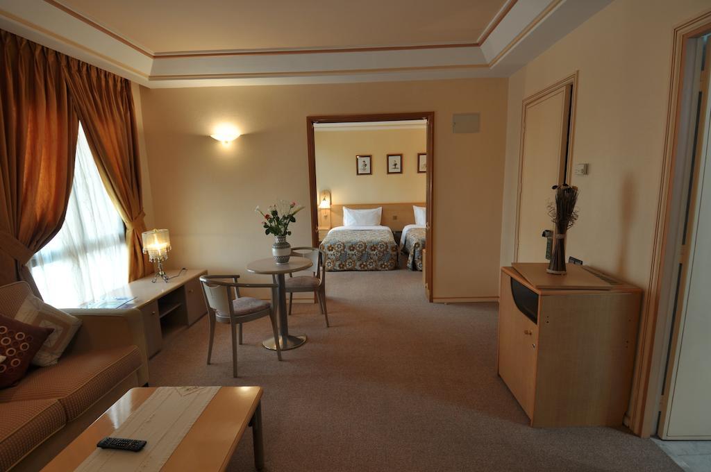 Hotel Wassim Fez Exterior photo